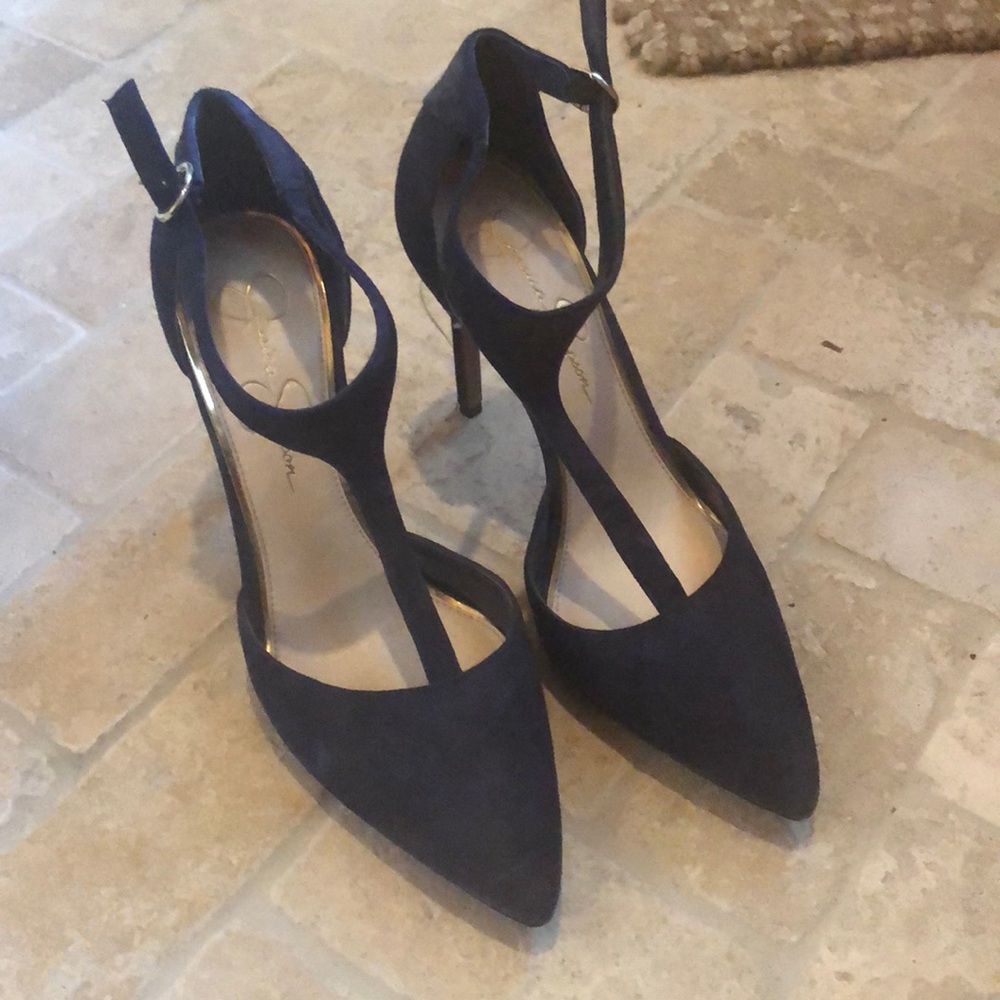 Jessica Simpson navy pumps